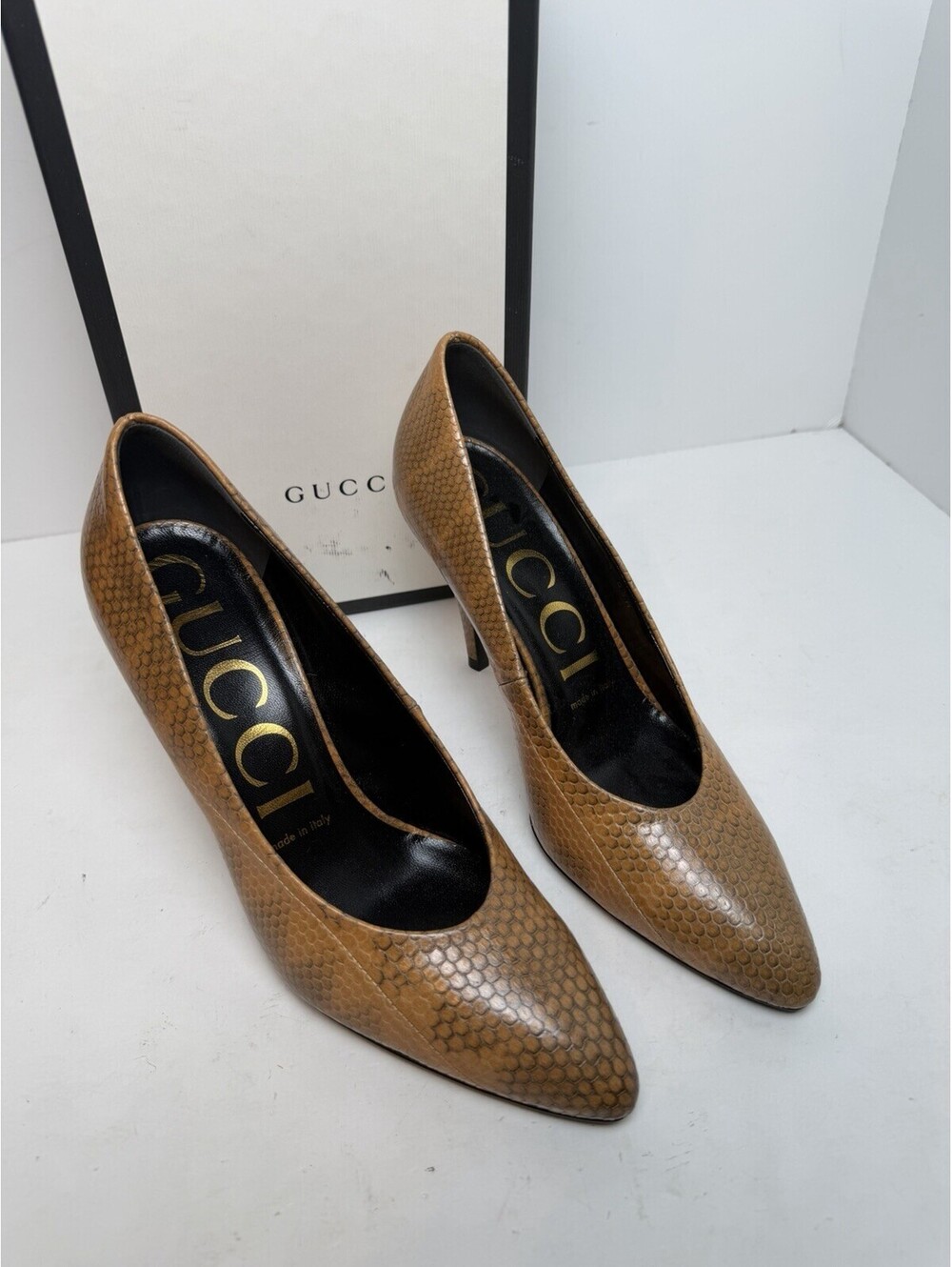 Gucci Python Snakeskin Pointed Toe Pumps Heels Brown Tan Women’s EU 37.5